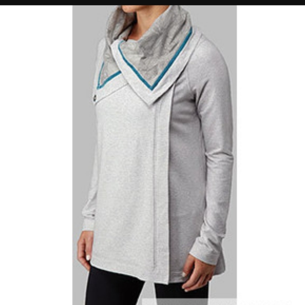 Lululemon Savasana Wrap Cream & Green